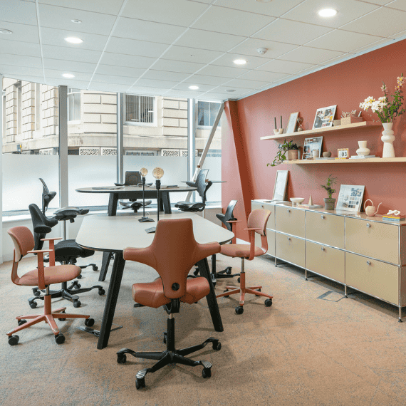 computer collaborative chairs from flokk in manchester showroom