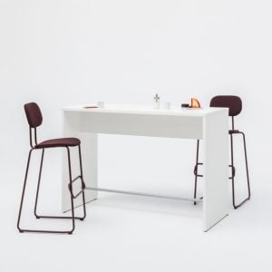 Ogi V High Table in white with high stools