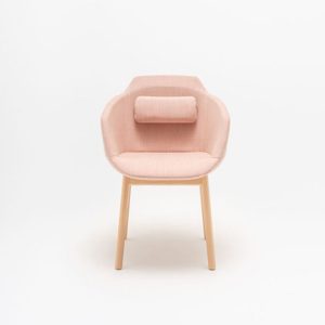 Ultra meeting chair with 4 wooden legs