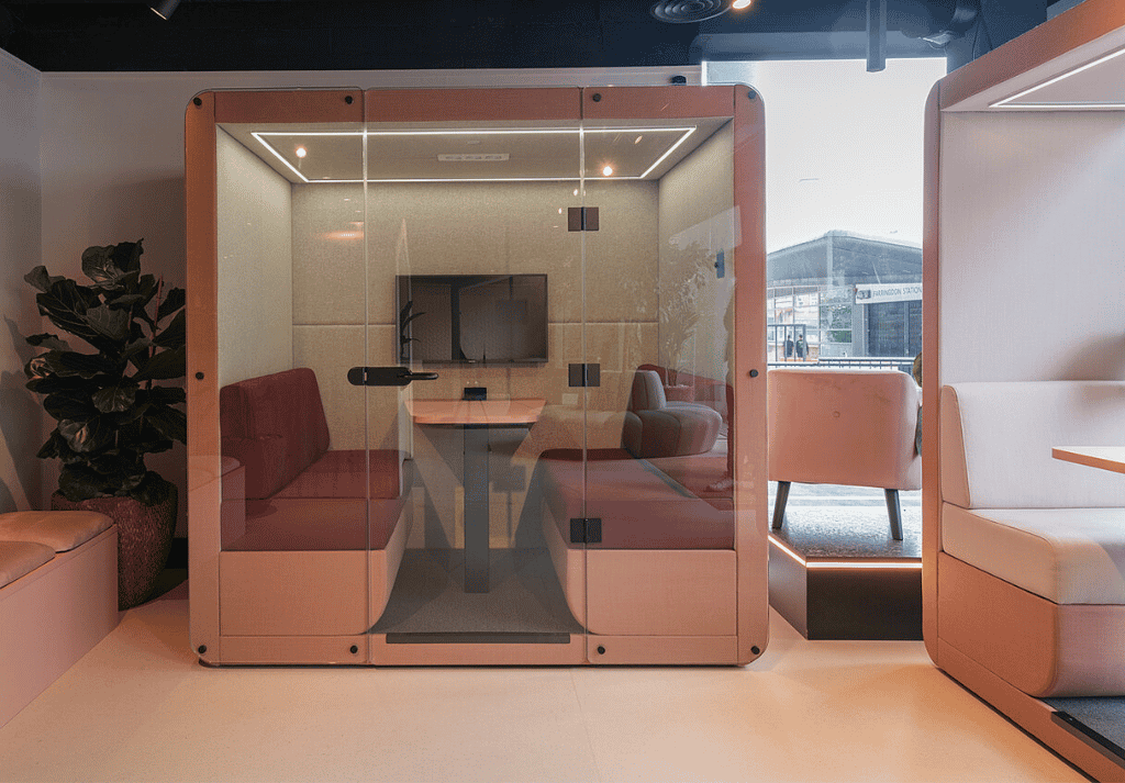 Bob Office Pod glazed acoustic meeting pod in modern office setting with 2, 4 and 6 seat configurations