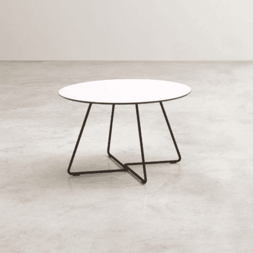 white top with black wire base niko coffee table from air seating uk manufacturer